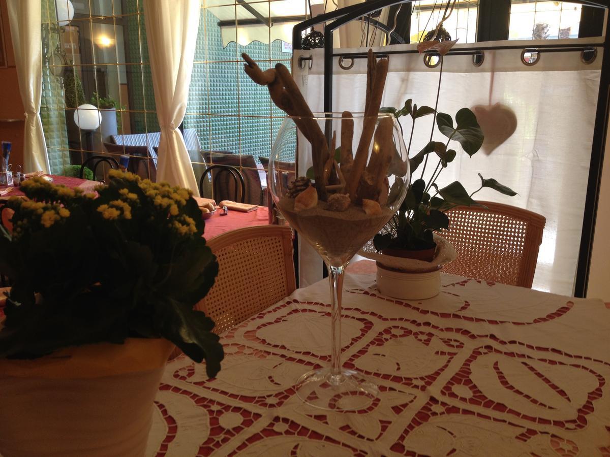 Albergo Glory Borghetto Santo Spirito Exterior foto