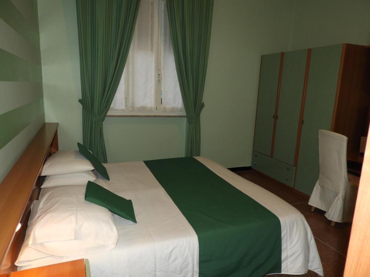 Albergo Glory Borghetto Santo Spirito Exterior foto